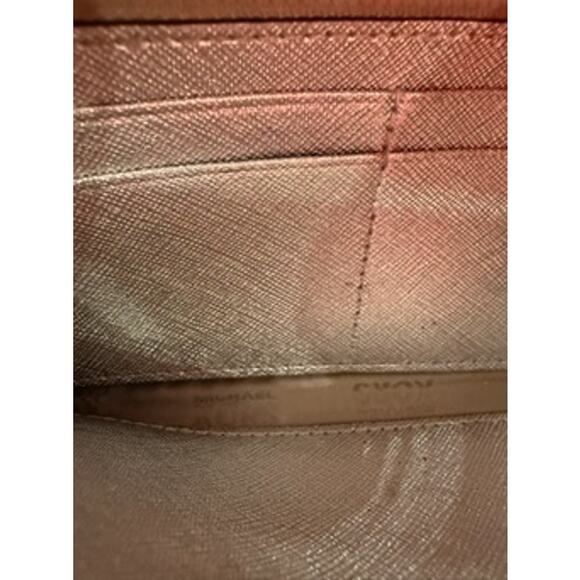 Michael Kors Metallic Silver Clutch Wallet*Jet Set Large Carryall Trifold* - Picture 13 of 14